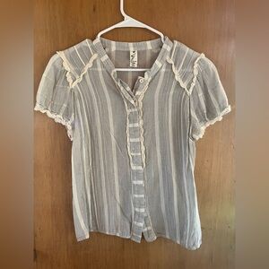 Floreat Anthropologie Short Sleeve Cream Striped Puff Sleeve Blouse, Size Small